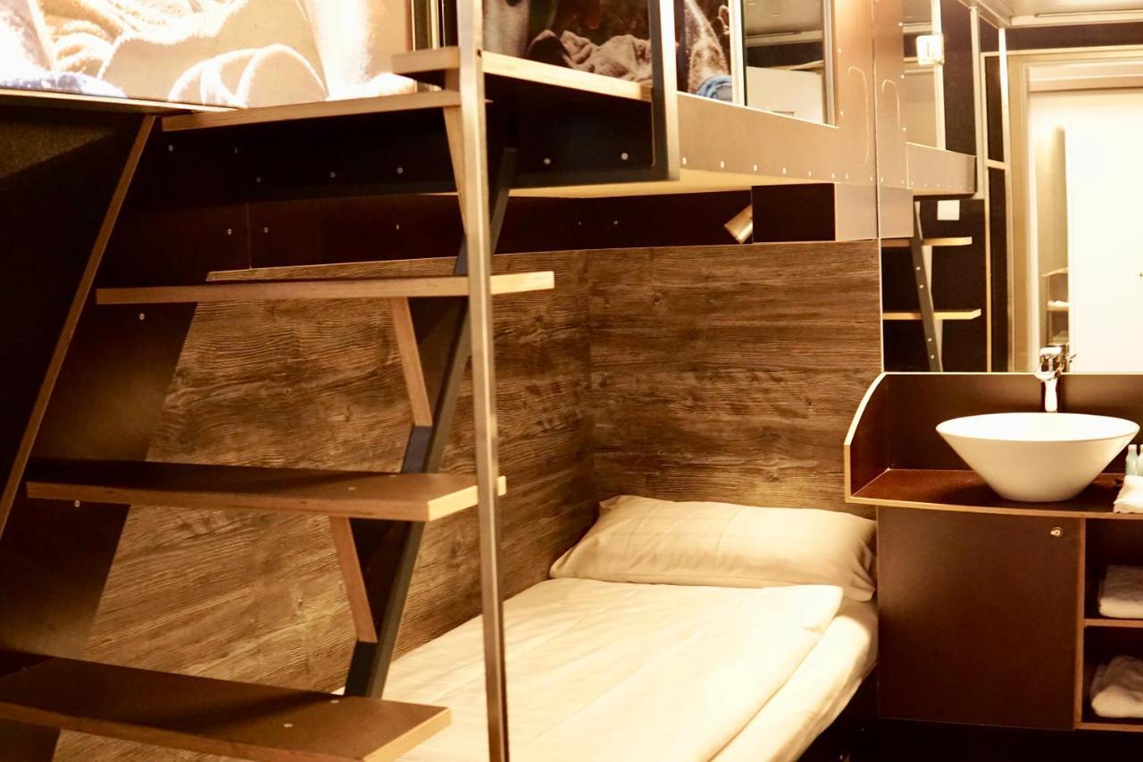 Boxhotel 2*