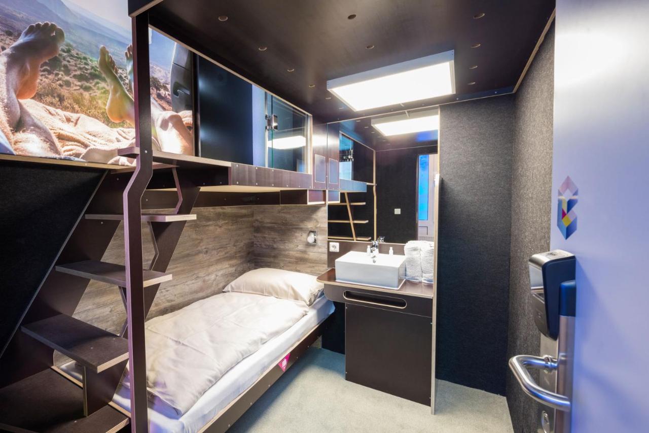 Hotel Boxhotel 2*